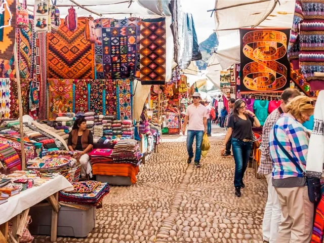 Pisac Market