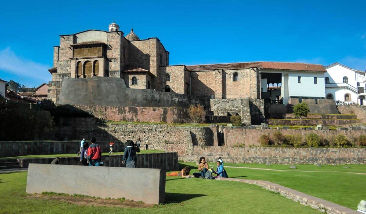 Cusco Private Tours & Custom Tours Perú By Local Tour Guides
