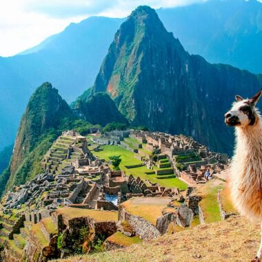 Machu Picchu & Rainbow Mountain Trek 5 Days
