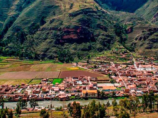 How High is Urubamba in Peru? Complete Travel Guide