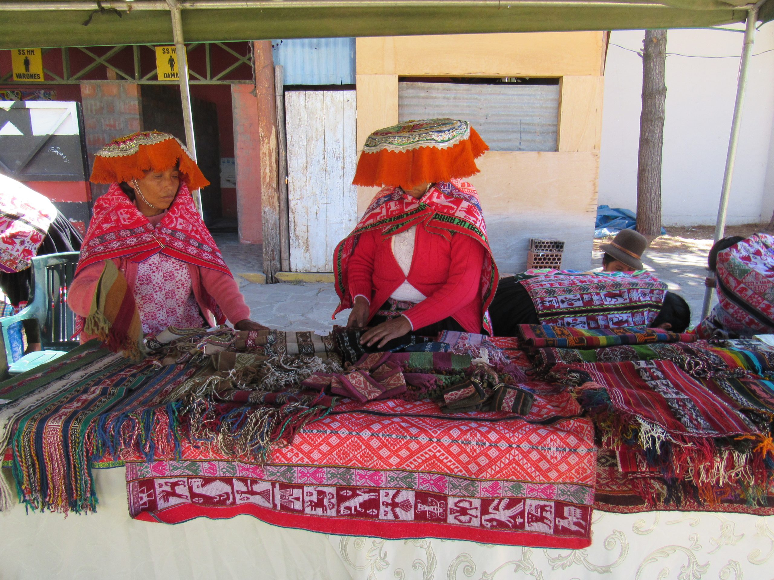 Textiles from Cusco, tradition and identity